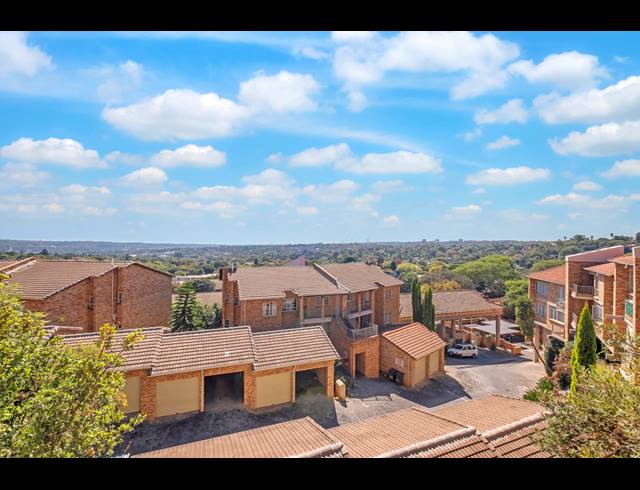 3 BEDROOM APARTMENT FOR SALE IN WINDSOR EAST